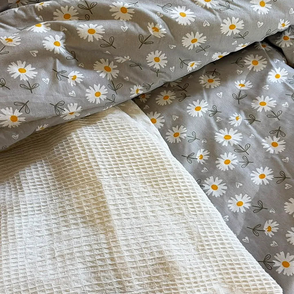 Gray Sun Flowers Set