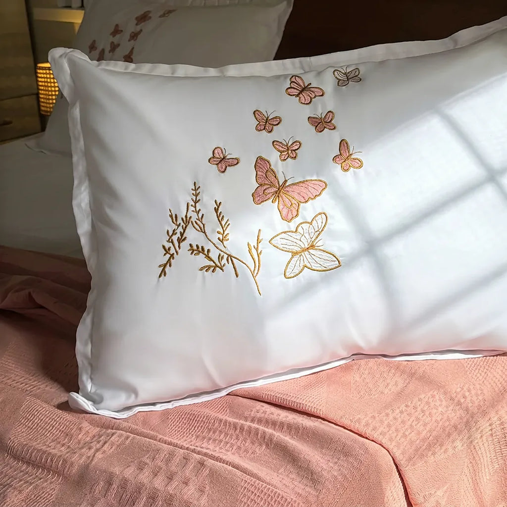 Pink Butterfly Set – طقم سرير فراشات مطرز سيمون